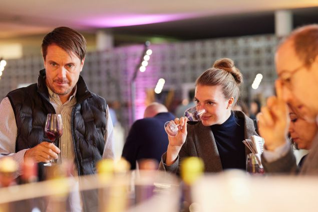 Degustation der neu angekommenen Weine